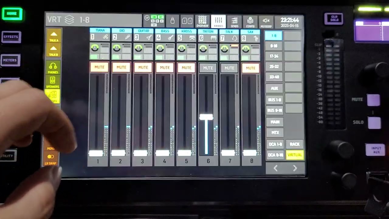 Behringer Wing Rack setting up effect via Bus