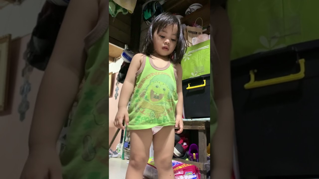 Kiara sings