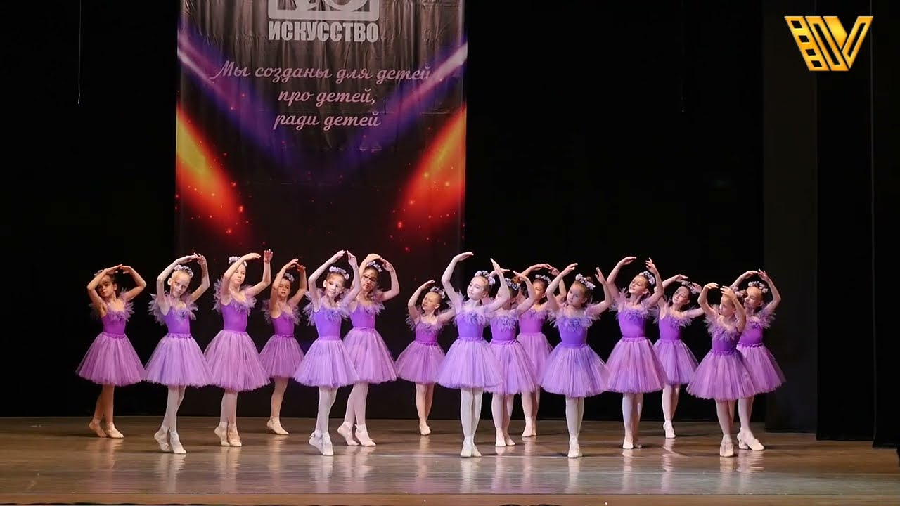 Dance FIRST FLOWERS. Dance group ARABESQUE. Ballet / Танец ПЕРВЫЕ ЦВЕТЫ. Балет. Хореография.
