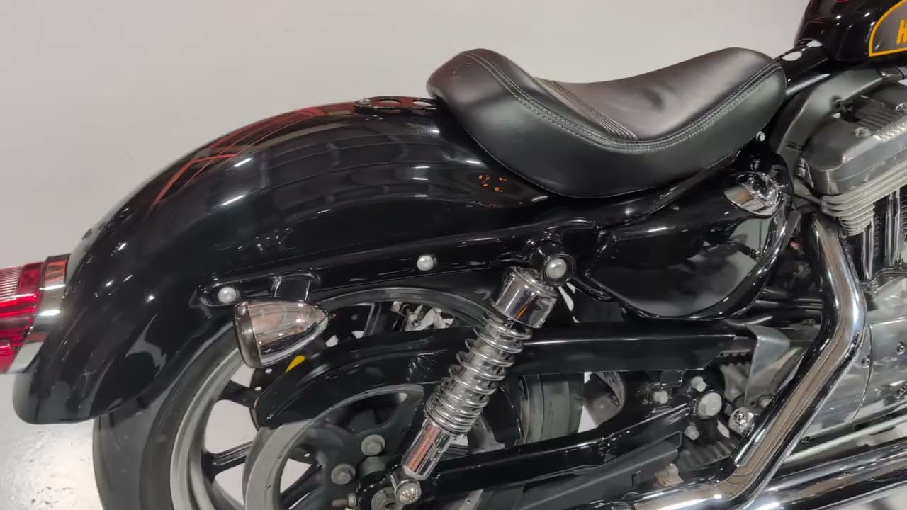 Harley Davidson Sportster 883