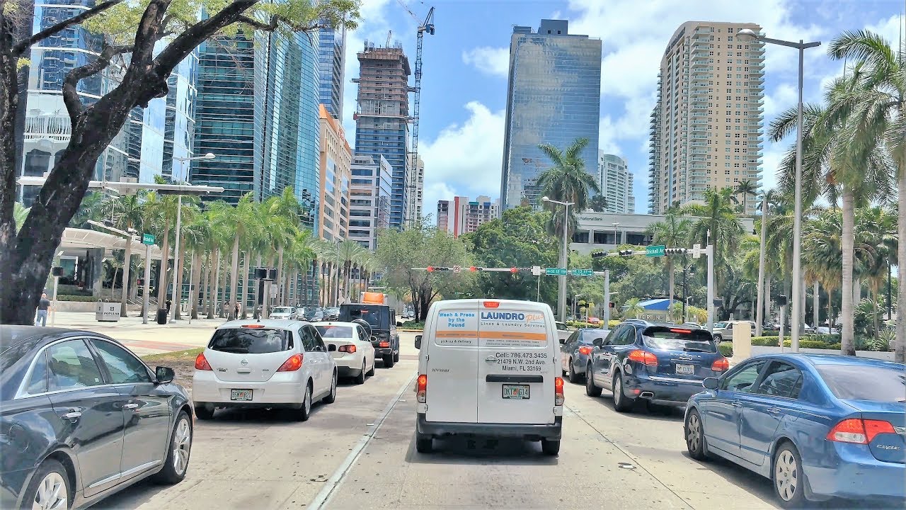 Driving Downtown - Miami Main Street 4K - USA