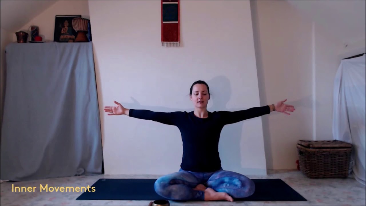 Stretch je schouders en bovenrug