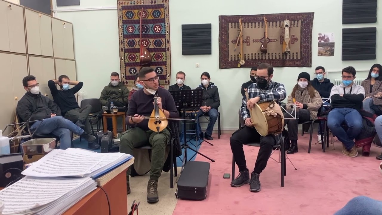 Νίκος Επιτροπάκης ~ Πηδηχτός