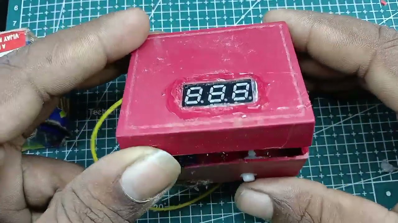 How to make battery voltage tester