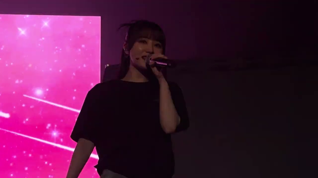 Dreamcatcher (드림캐쳐) - Reason (4K FANCAM) - Luck Inside 7 Doors Tour