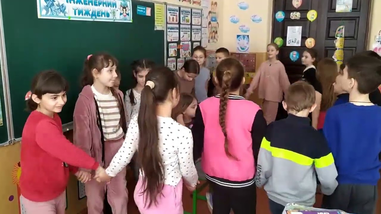 Рубрика: ІМЕНИННИКИ. День народження Даринки (3-В, 2026)