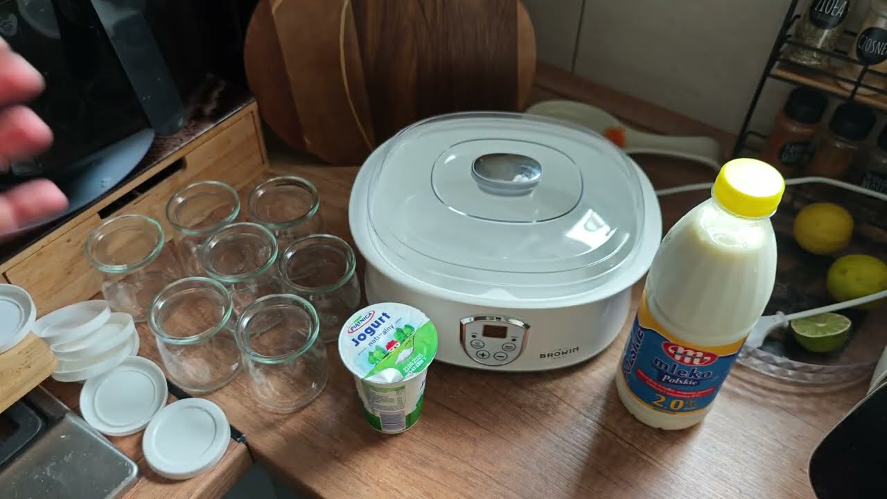 Domowy jogurt naturalny z jogurtownicy.#jogurtnaturalny, #jogurtownica, #mleko, #bakteriejogurtowe