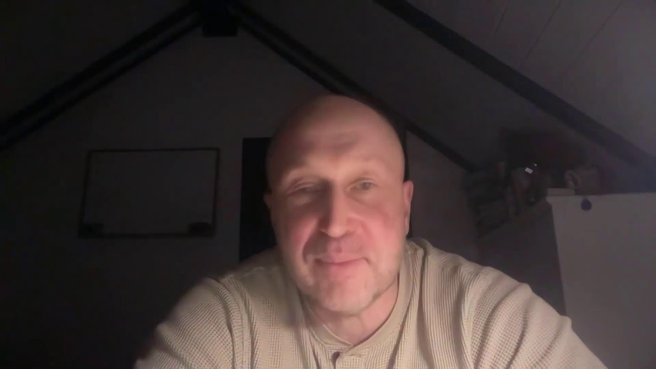 Почему с возрастом ты перестаёшь верить в любовь — и что это на самом деле значит.