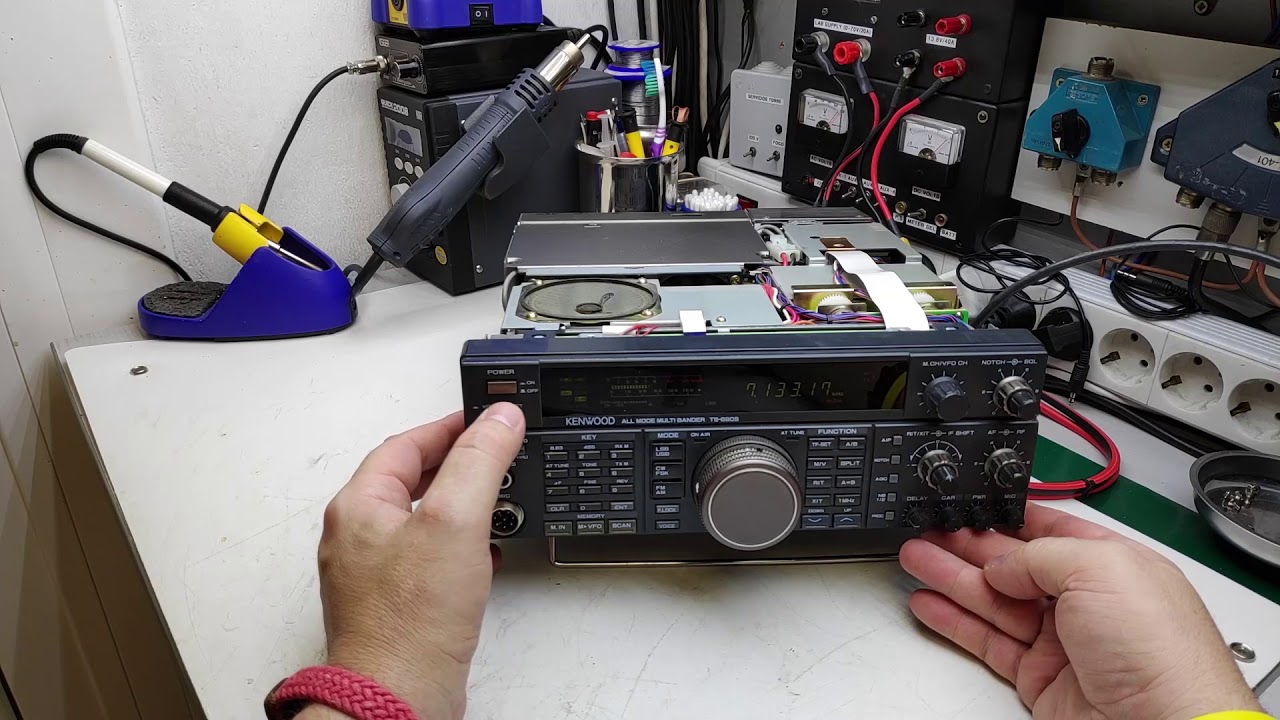 Un raro de ver TS 690S de Kenwood para revisar con problemas diversos