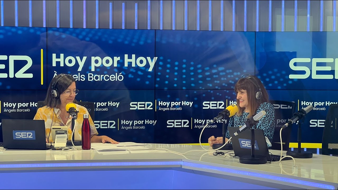 Àngels Barceló habla con la gran Rozalén