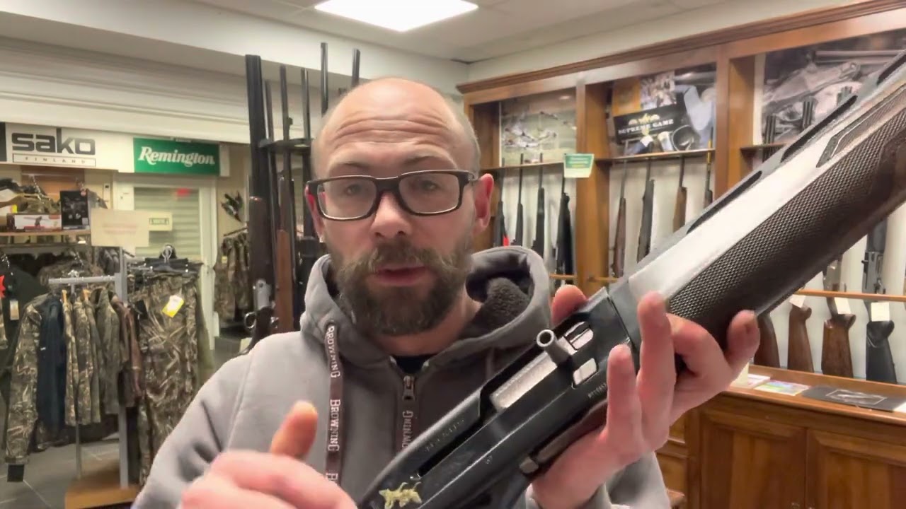 Pr&eacute;sentation Browning Maxus 2 Black Gold