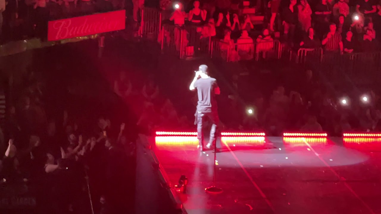 Enrique Iglesias , Madison square garden 10/17/2021