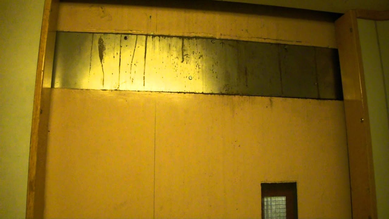 Video for RailcarADDE: DEVE Holeless Telescoping Hydrualic elevator @ Heden 116, Bolln&auml;s, Sweden.
