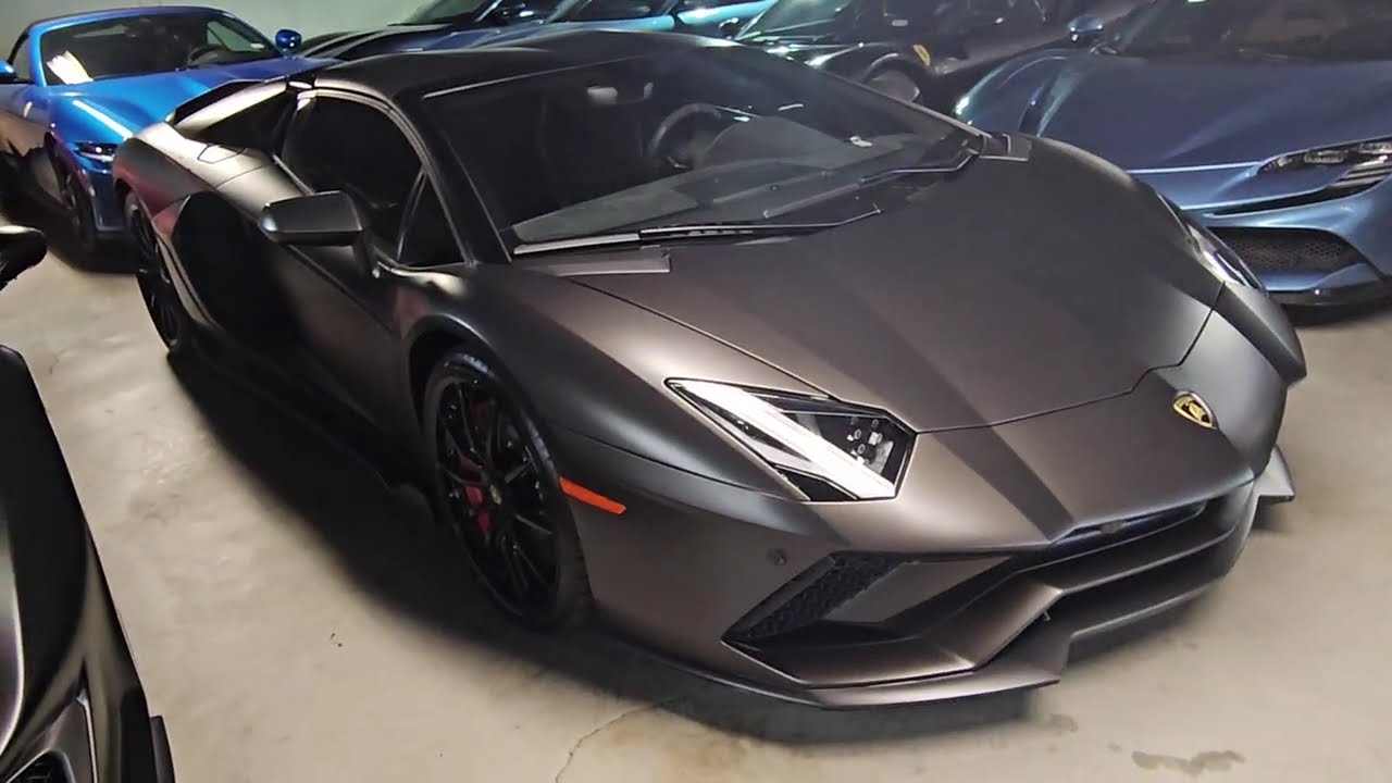 Lamborghini Aventador Ultimae- Marrone Apus Matt