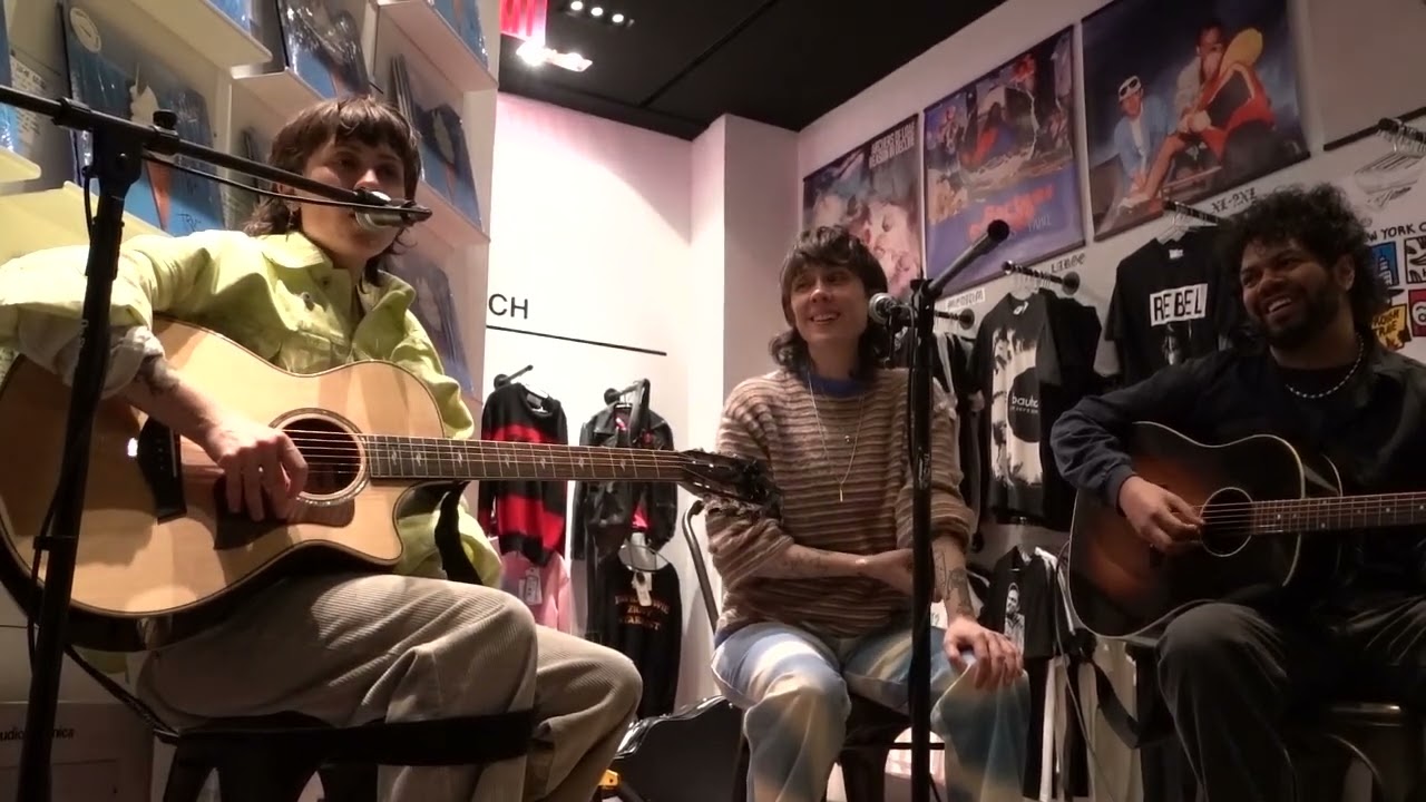1/5 Tegan & Sara - I Can't Grow Up (Acoustic) First Performance! @ Rough Trade, NYC 10/21/22