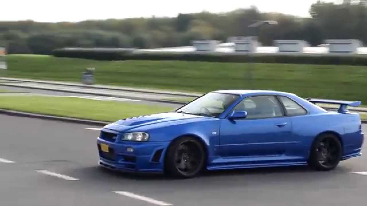 630WHP R34 Skyline GT-R Accelerations - Massive Turbo Sound