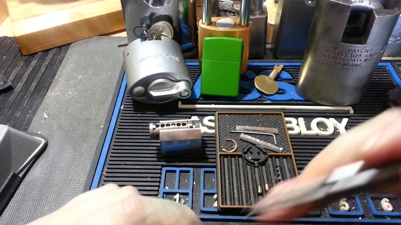 (174) Pinning a Medeco core for my Sargent & Greenleaf 831b
