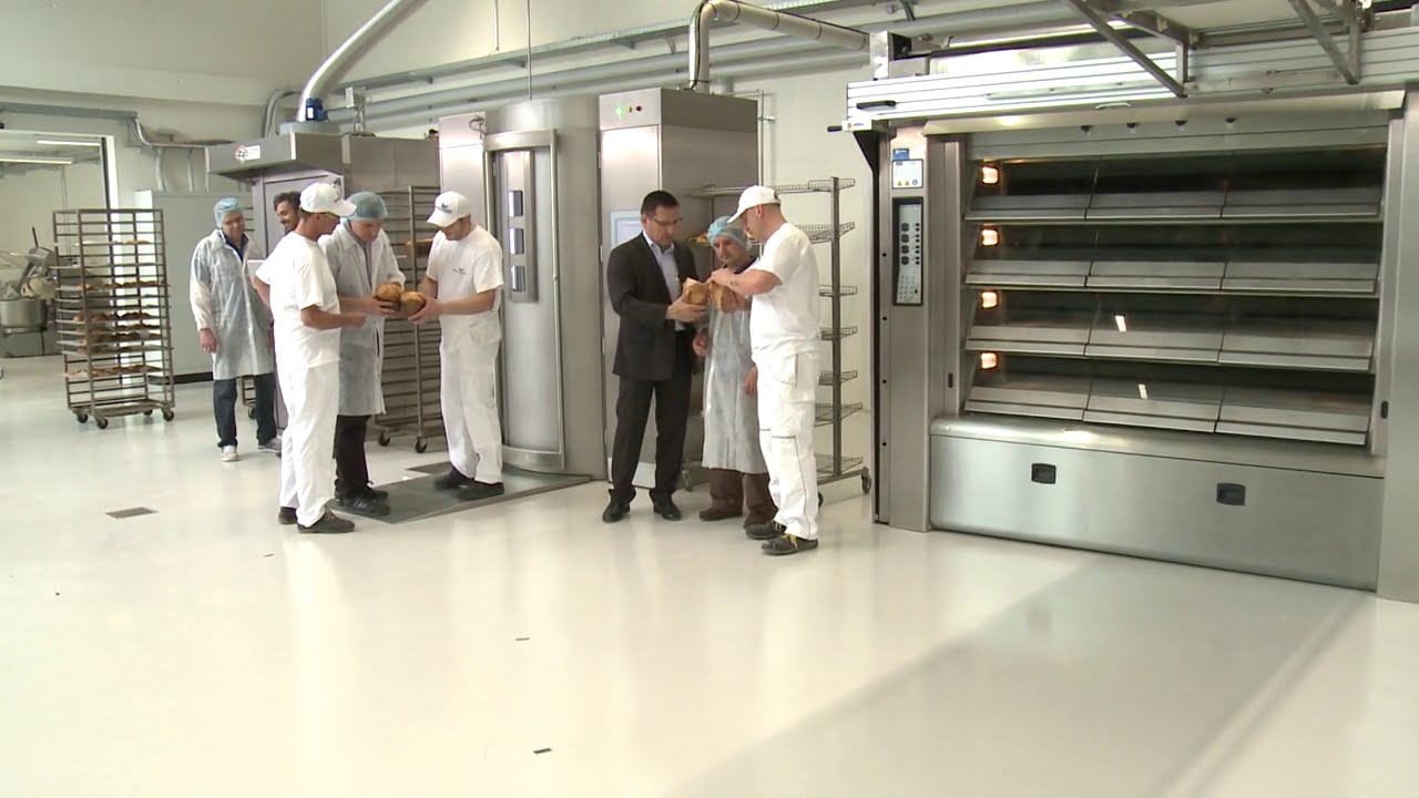 Vacuum Cooling at Aston Foods' Baking Center English