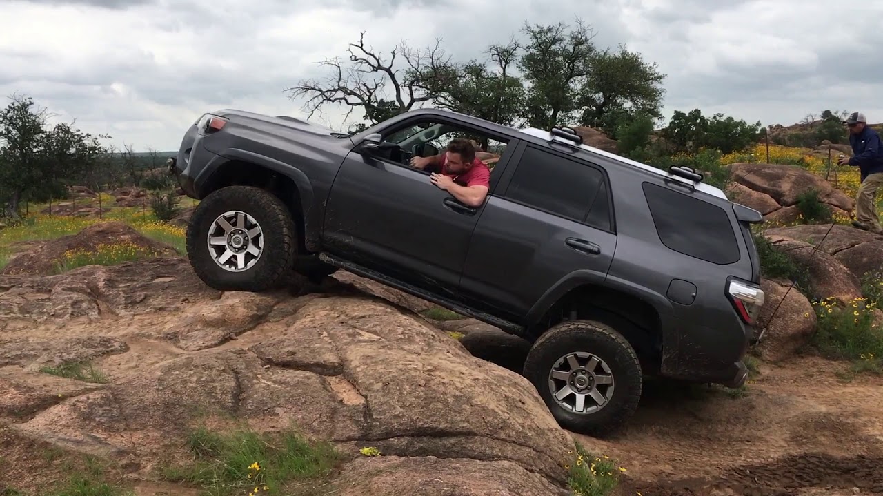 Toyotas at Wolf Caves May 2019