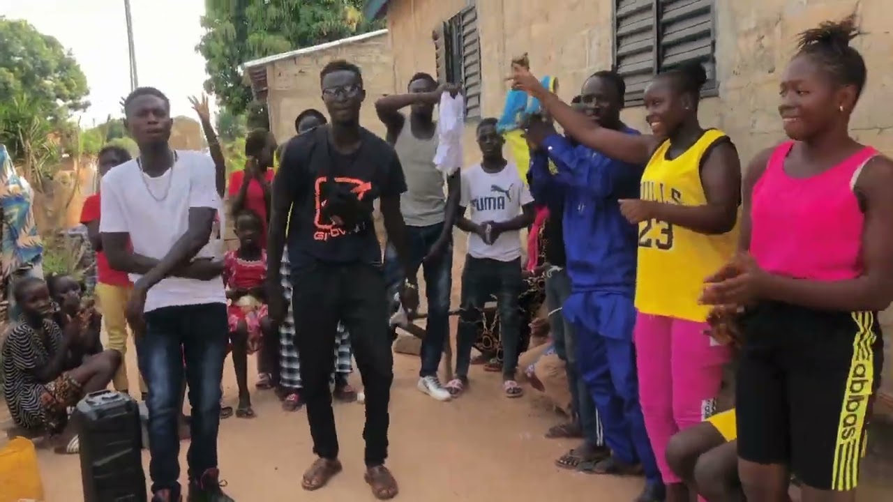 YATIBY FAMILY _la paix en Casamance _ (clip officiel)
