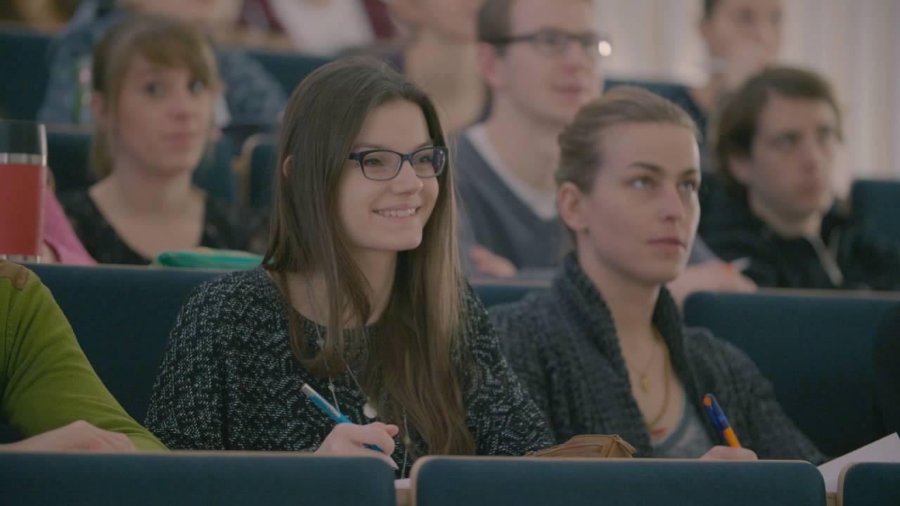 The West German Cancer Center - Cancer therapy/oncology in Essen (English)