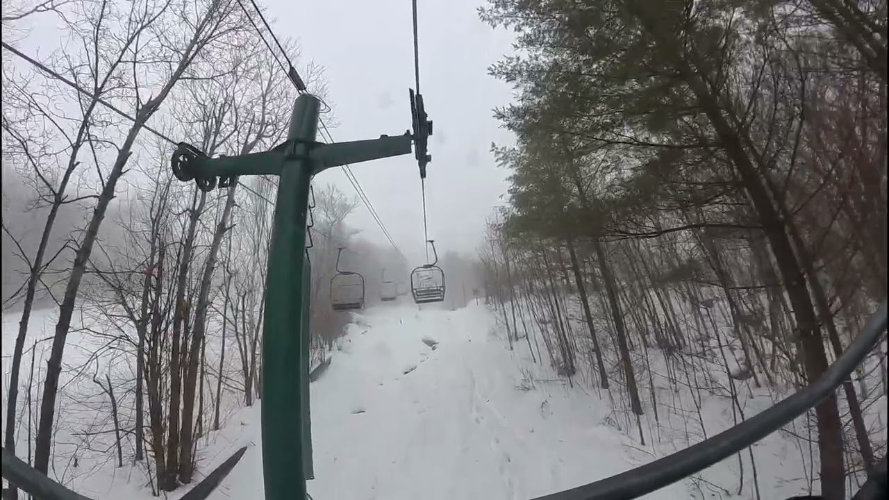 Loon Mountain, NH: Kissin' Cousin lift