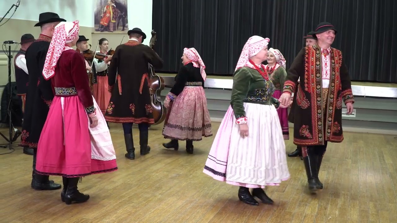 Krzyżak - Regionalny Zespół Pieśni i Tańca PODEGRODZIE z Podegrodzia | Karpackie Osobliwości