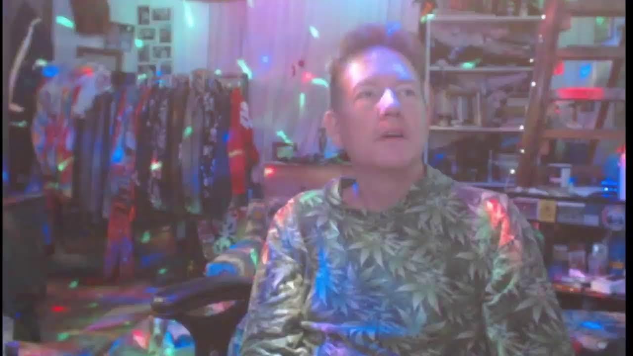 Fried-day night Dabbing time with the World Famous MarijuanaMan....