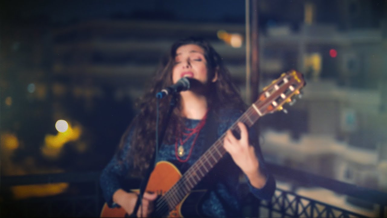 Δεν χωράς πουθενά - Κατερίνα Κυρμιζή | Acoustic Cover