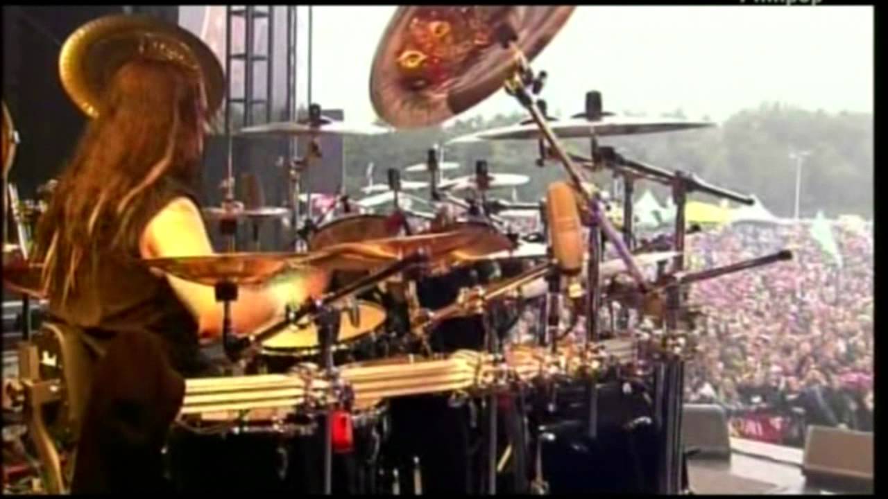 Korn ft. Joey Jordison - Evolution [HQ] (Live at Pinkpop 2007)