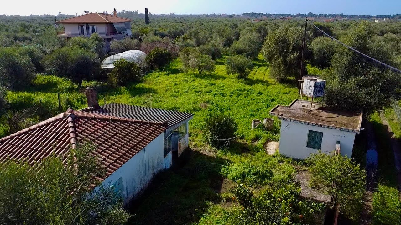 Συγκρότημα 5 Κτισμάτων σε Οικόπεδο 2.443 τ.μ. Κακόβατο Ηλείας. 5 Buildings on a Plot of 2,443