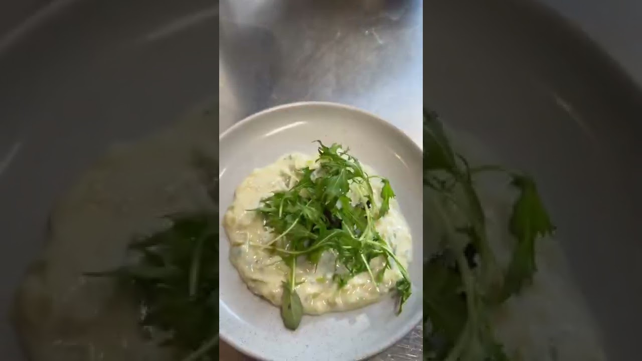 Pro chef makes halloumi fancy #shorts