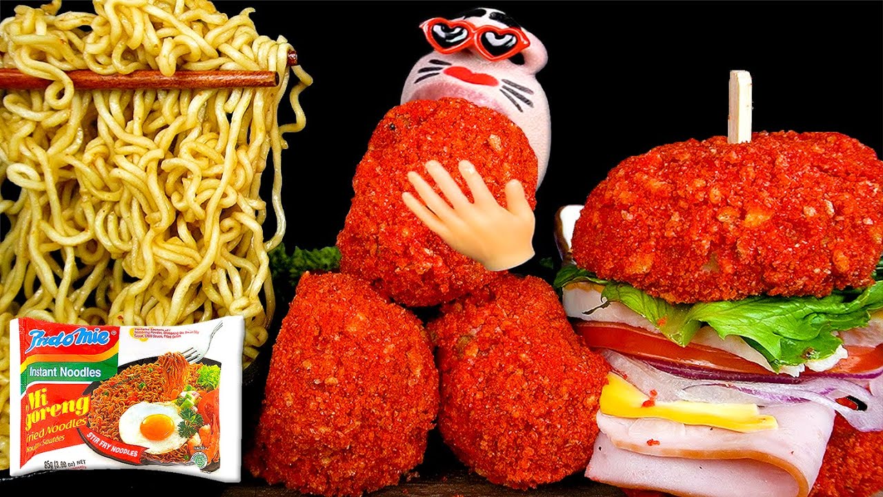 АСМР МУКБАНГ :) Читос с курицей и бургером, ми горенг (индонезийская лапша) звучит!