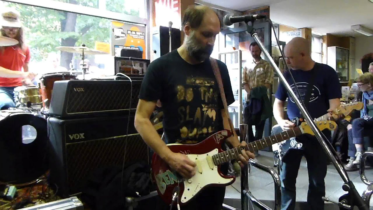 Built To Spill - Lie for a Lie & Terrible/Perfect - live Reeperbahn Festival Hamburg 2013-09