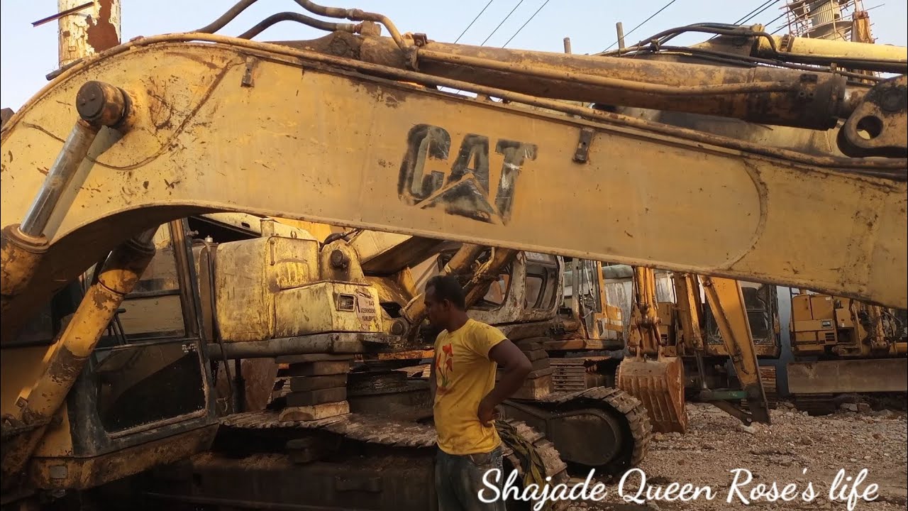 Cat, Sumitomo,Kato ব্রান্ডের বিভিন্ন মডেলের ও দামের জাপানি রিকন্ডিশন্ড Veko, Dozer, Road Roller।