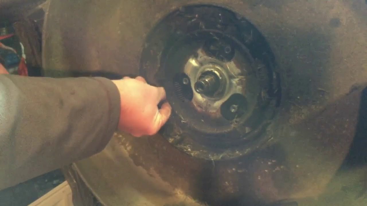 Honda HRD HRH 536 , BBC / Roto stop Clutch , Remove and reinstall ( Mower repair)