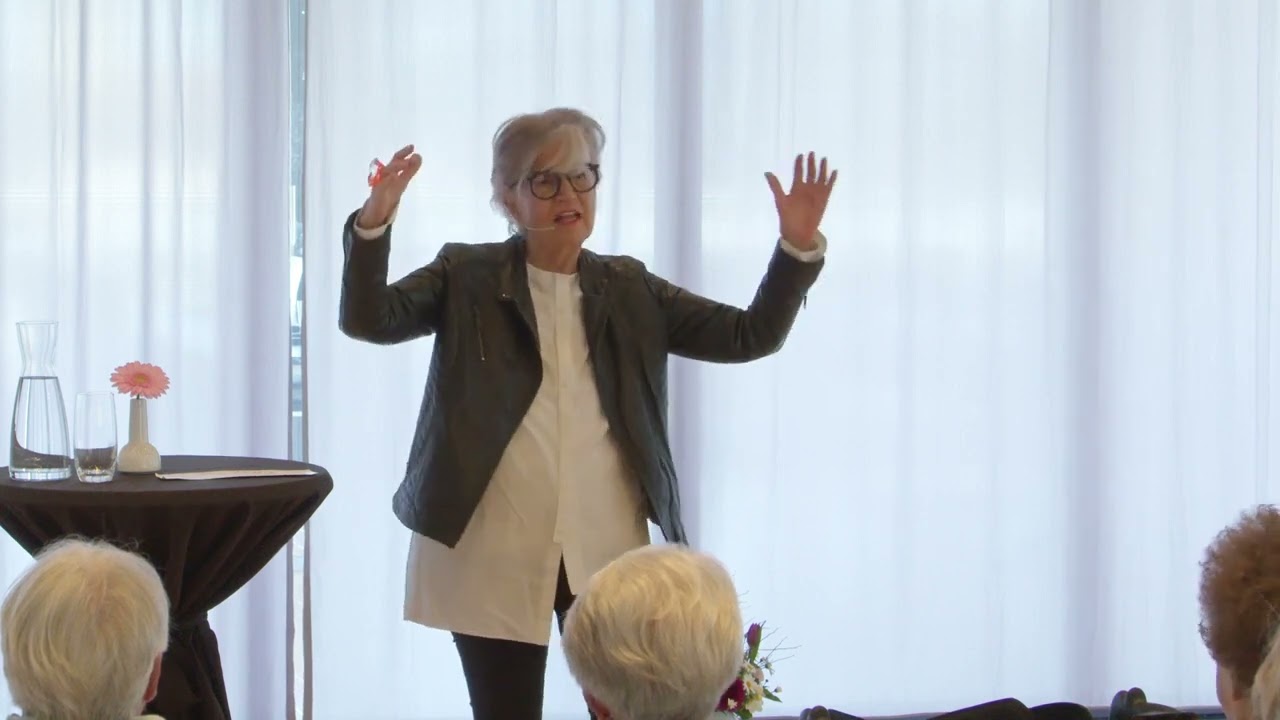 Bestagerin und Spiegelbestsellerautorin Greta Silver bei der BZE AG