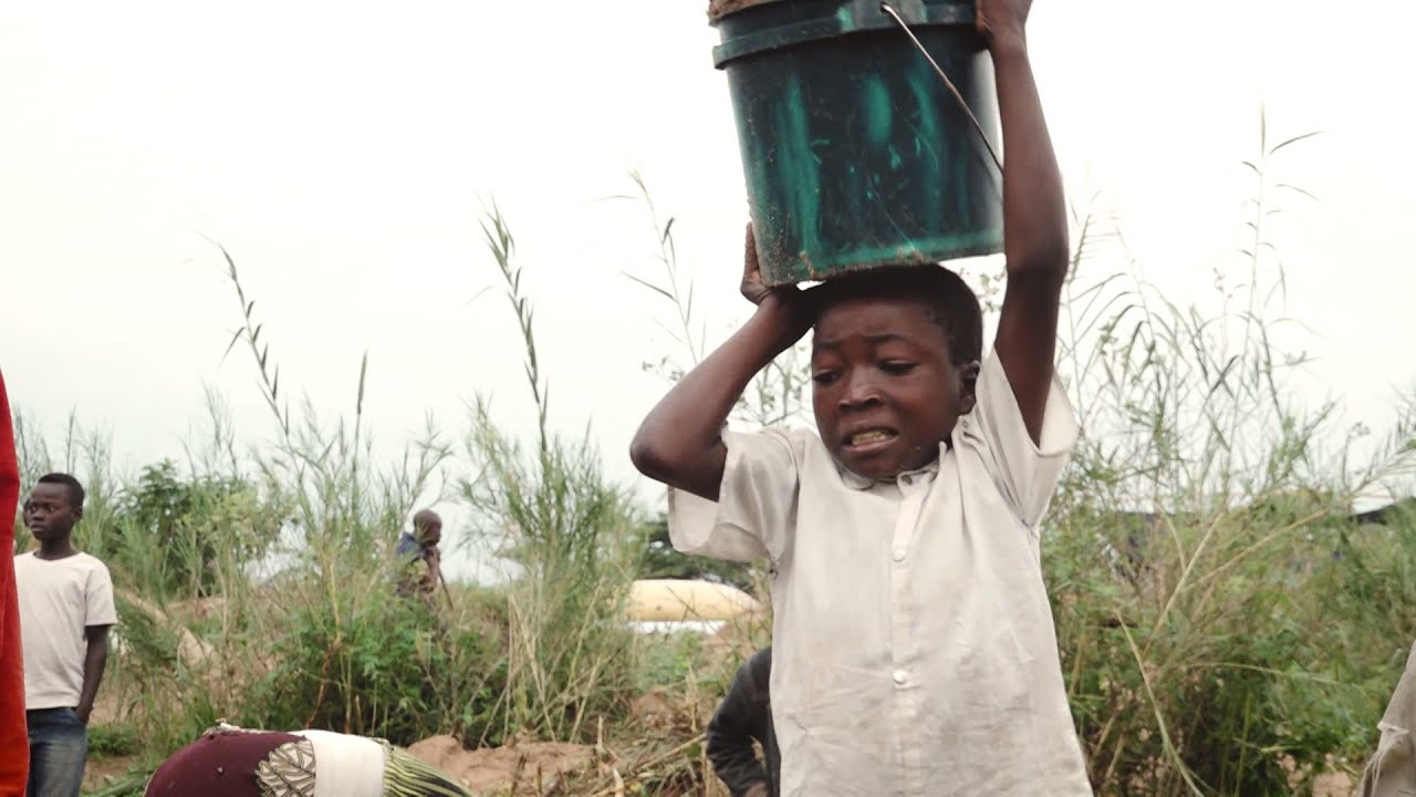 Conoce a los niños trabajando en República Democrática del Congo