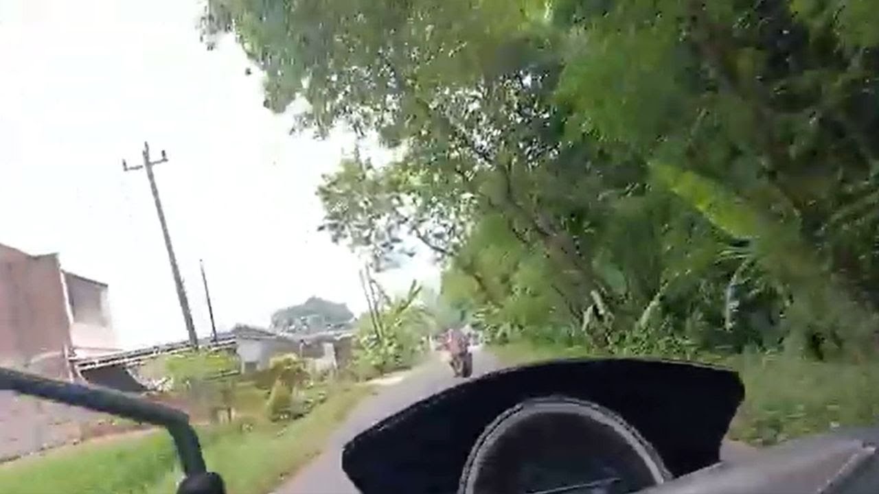 Amazing Village Views!  Motorbike + Walking Adventure 🛵☀️