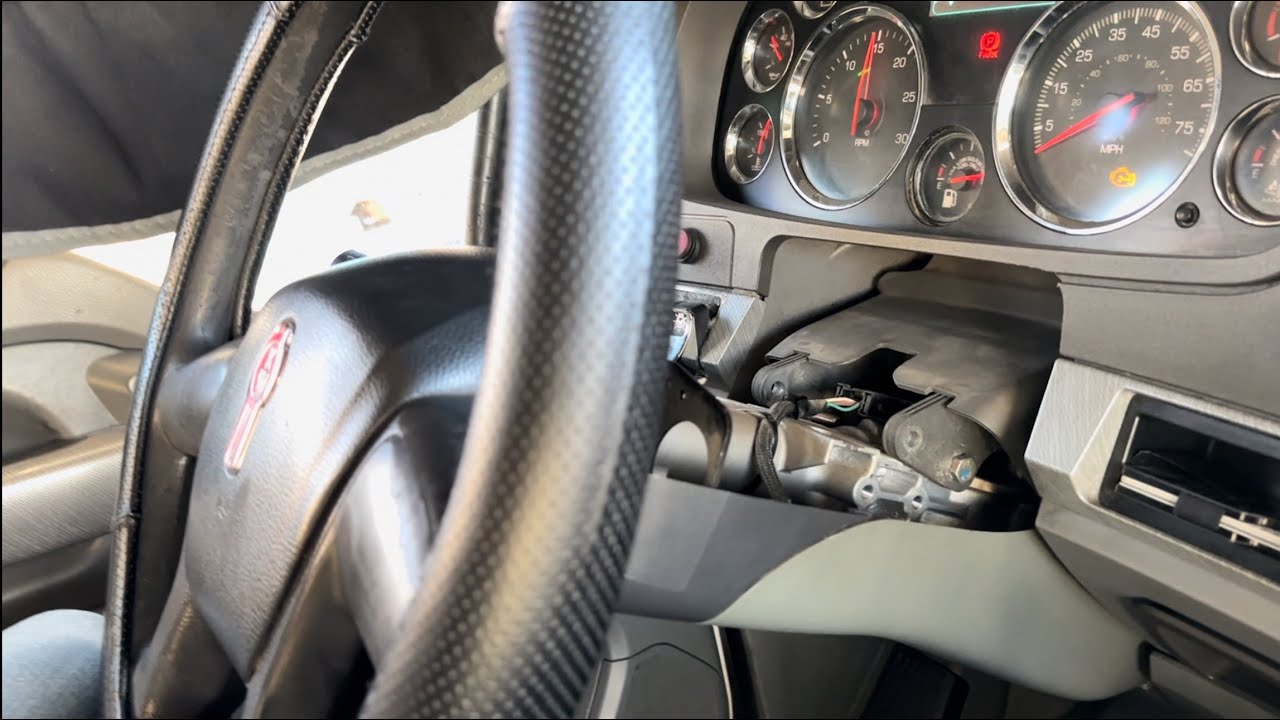 Tilt your Kenworth T680 2016 steering wheel down. DIY