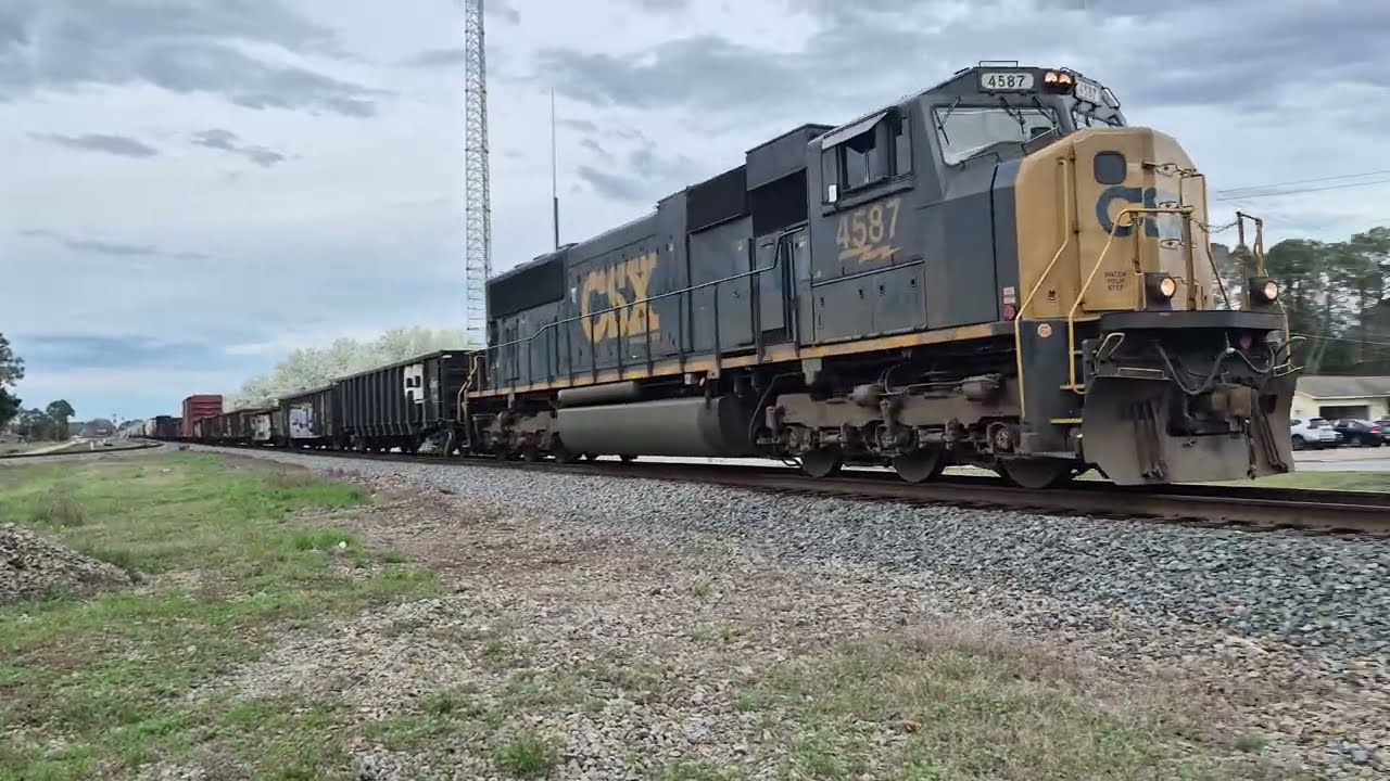 Train M40906 heads South with a good size train