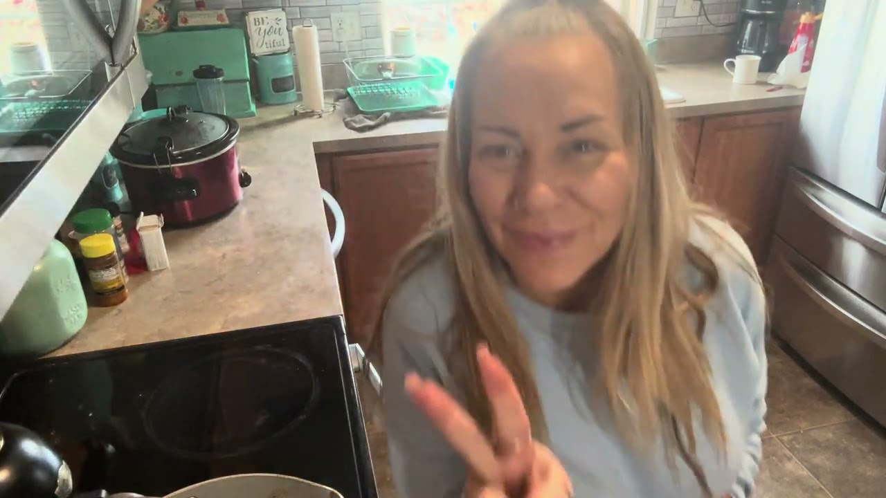 DITL// Cooking a Roast in Crockpot//Living room and Kitchen Reset// Winco Grocery Shop and Haul