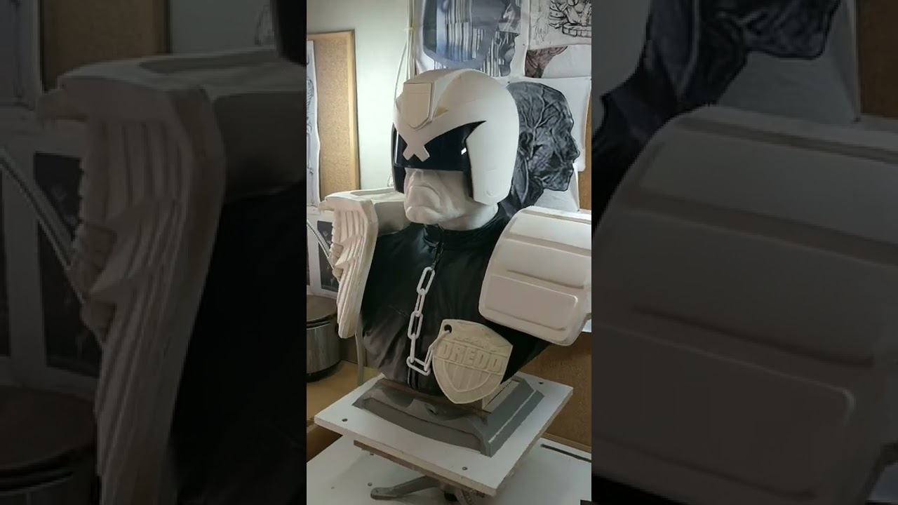 Judge Dredd Lifesize Bust - continued