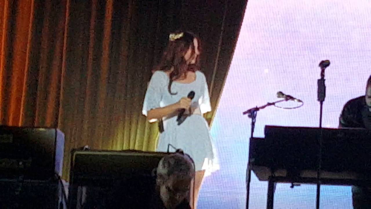 Lana Del Rey - Freak (Live At Rockwave Festival 19/07/16)