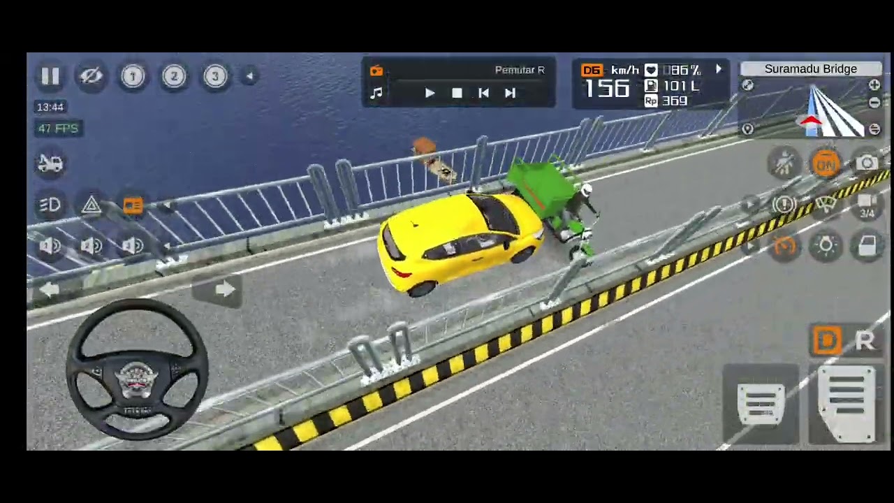 Renault Clio Di Suramadu Bridge