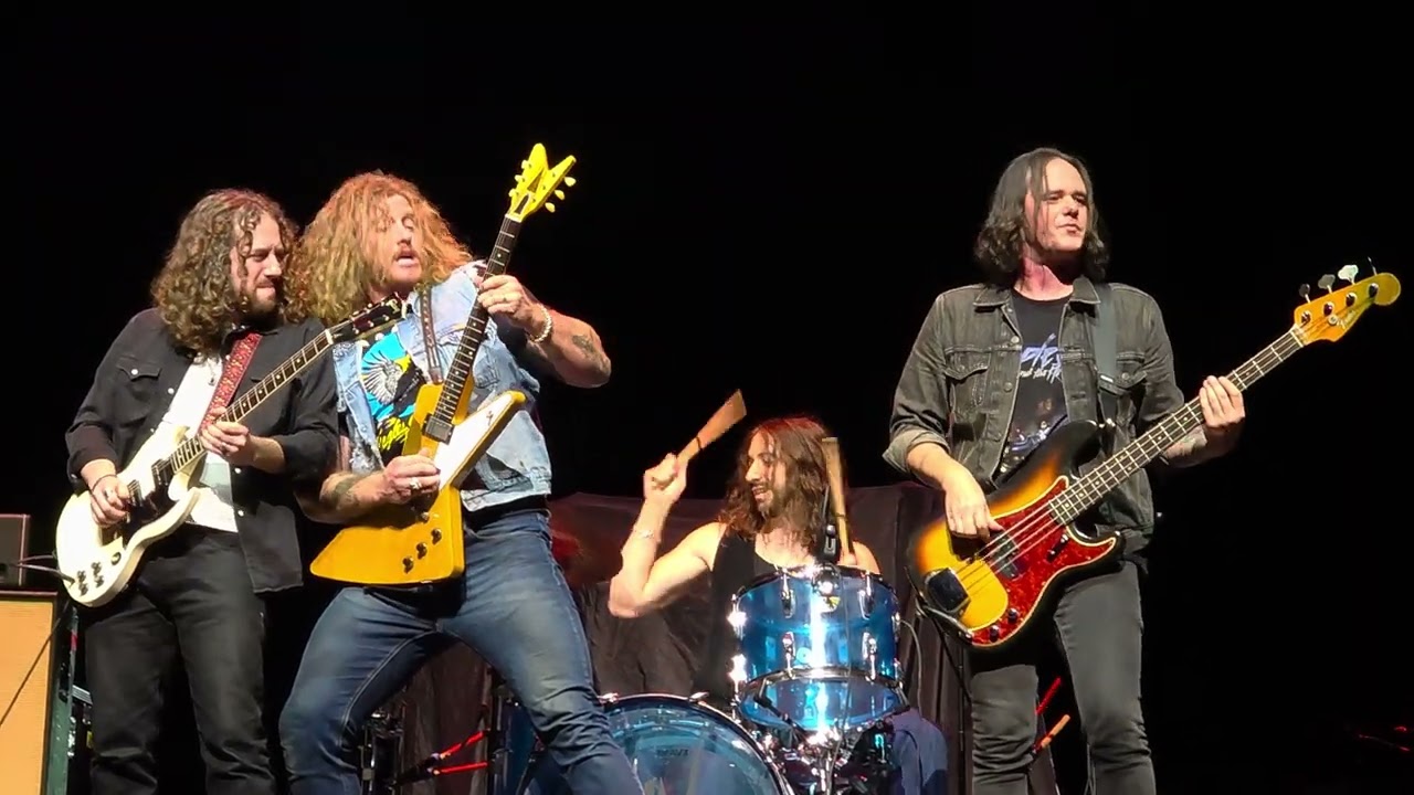 Mississippi Queen as done by Jared James Nichols opener for Joe Perry Project