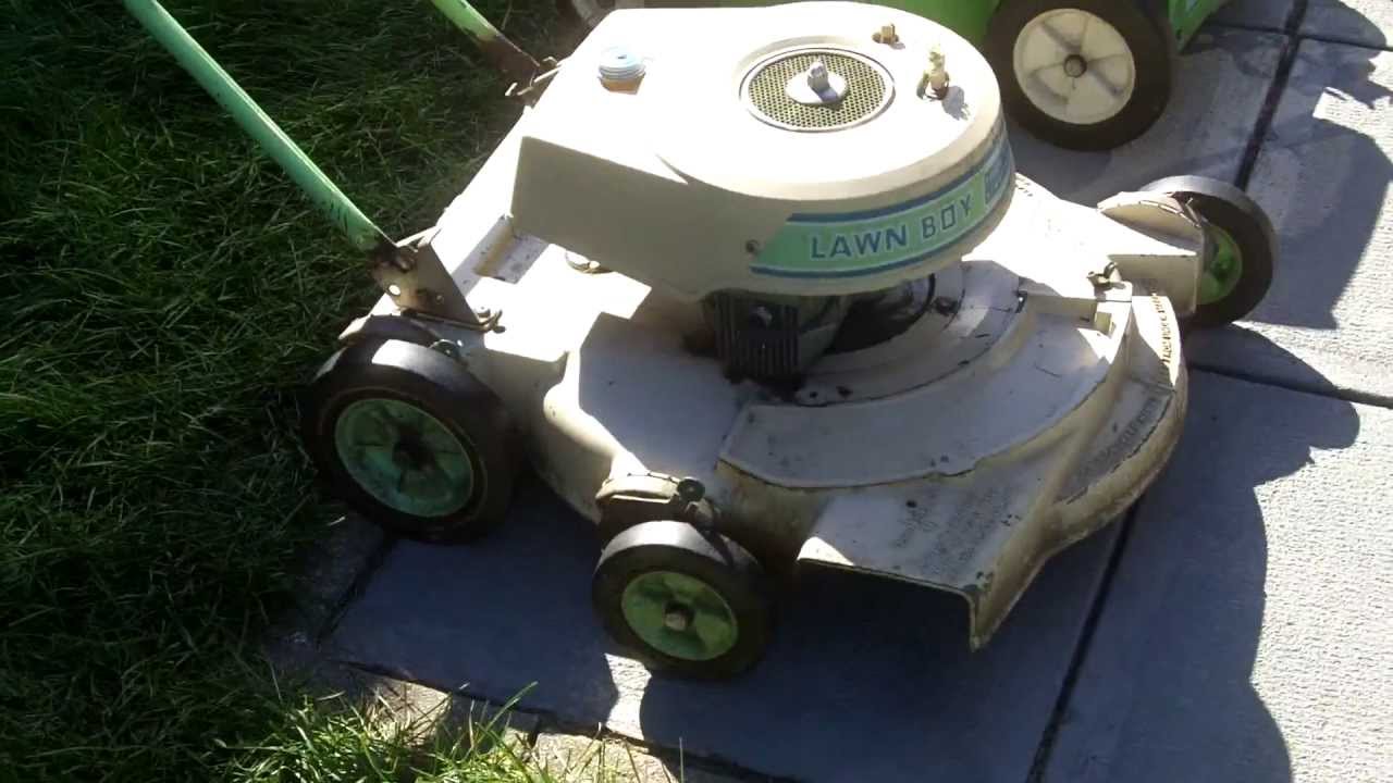 1967 Lawnboy 7217 (D-404) Unboxing and Startup