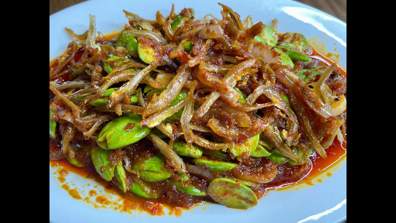 叁巴臭豆江鱼 Sambal Petai with Ikan Bilis