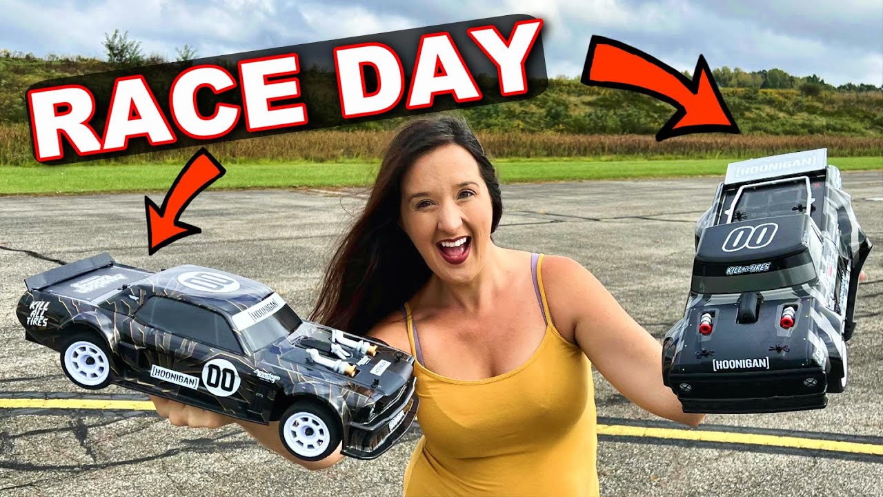 Hoonicorn VS Hoonitruck RC Car Race!!! - How Fast are the Team Associated Apex2 RCs???
