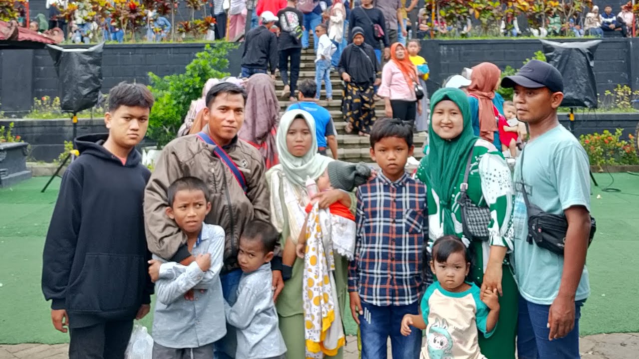 Selamat hari raya idul Fitri mohon maaf lahir dan batin 1446 perjalanan hidup menuju kematian